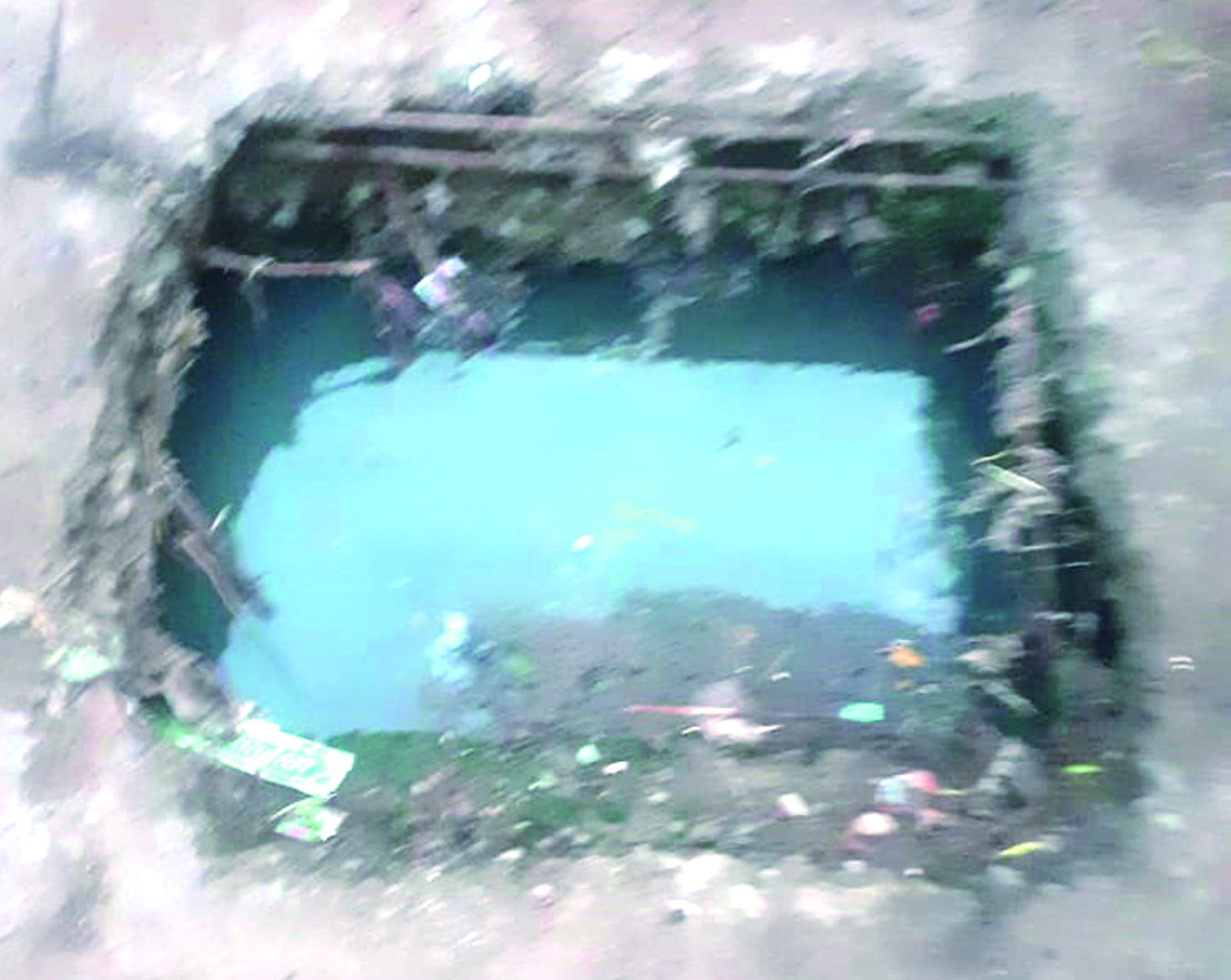 ஆபத்தான பள்ளம்