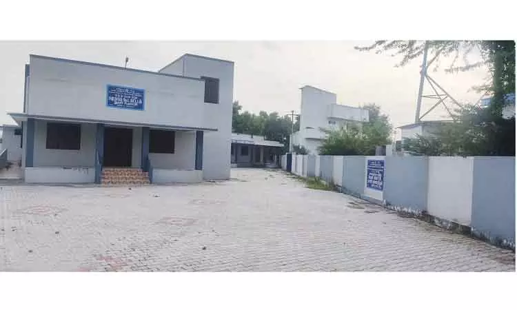 பயன்பாட்டுக்குவராத சமுதாயக்கூடம்