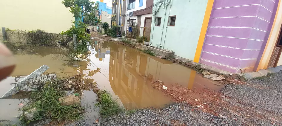 மழைநீரை அப்புறப்படுத்துவார்களா?