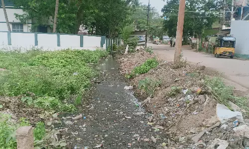 சாக்கடை கால்வாய் வசதி வேண்டும்