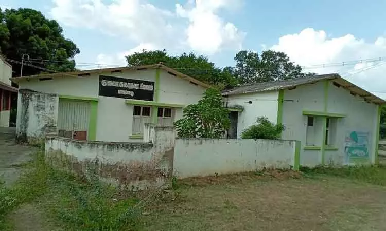 பூட்டிக்கிடக்கும் துணை சுகாதார நிலையம்