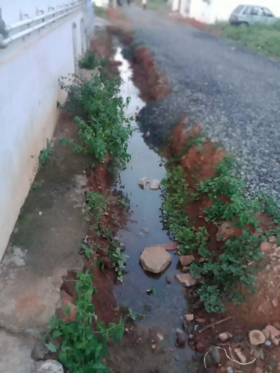 தேங்கும் கழிவுநீர் தேங்கும் கழிவுநீர்