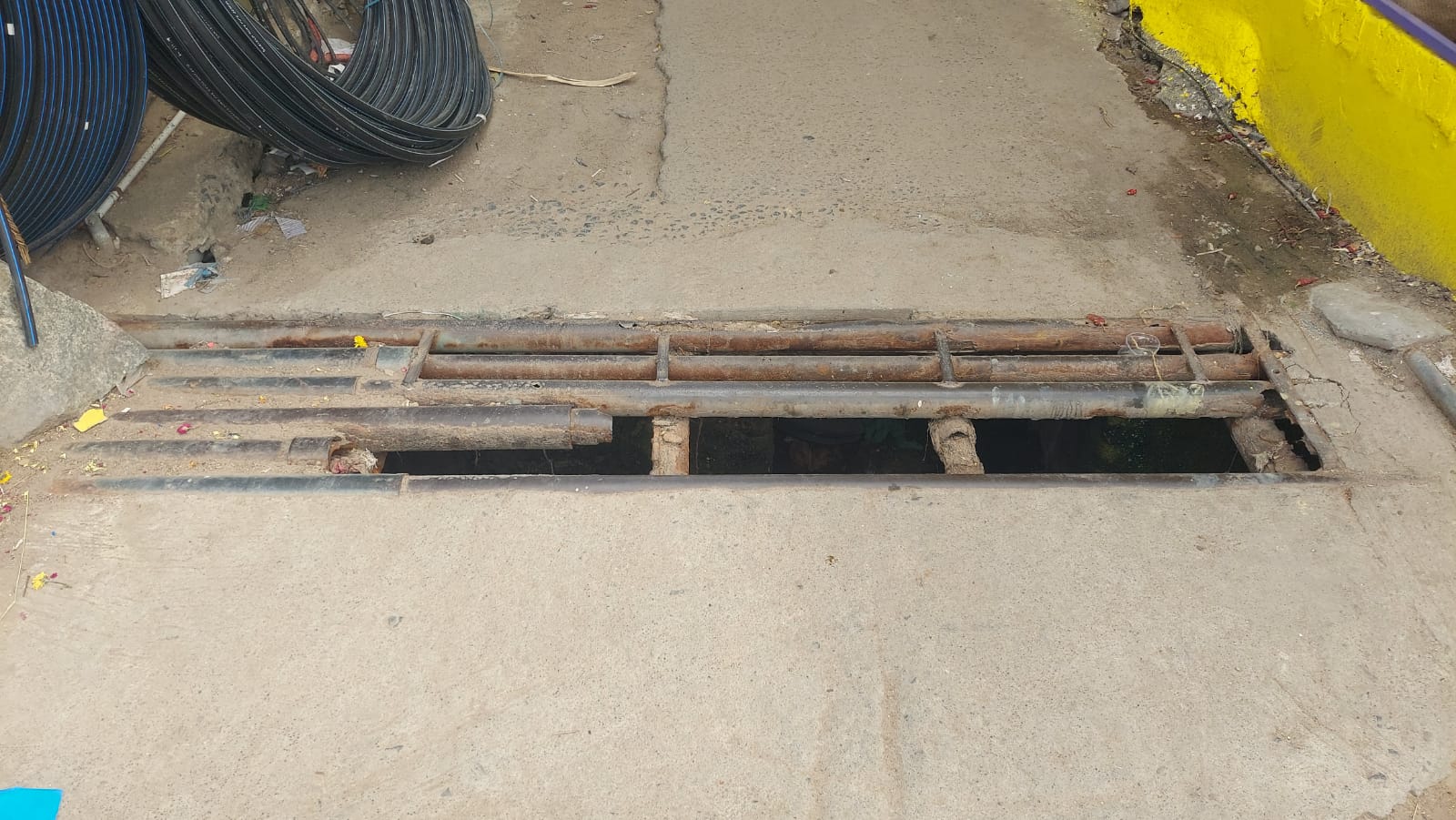 கழிவுநீர் வாய்க்காலால் விபத்து