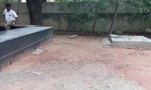 தினத்தந்தி செய்தி எதிரொலியால் குப்பை அகற்றம் தினத்தந்தி செய்தி எதிரொலியால் குப்பை அகற்றம்