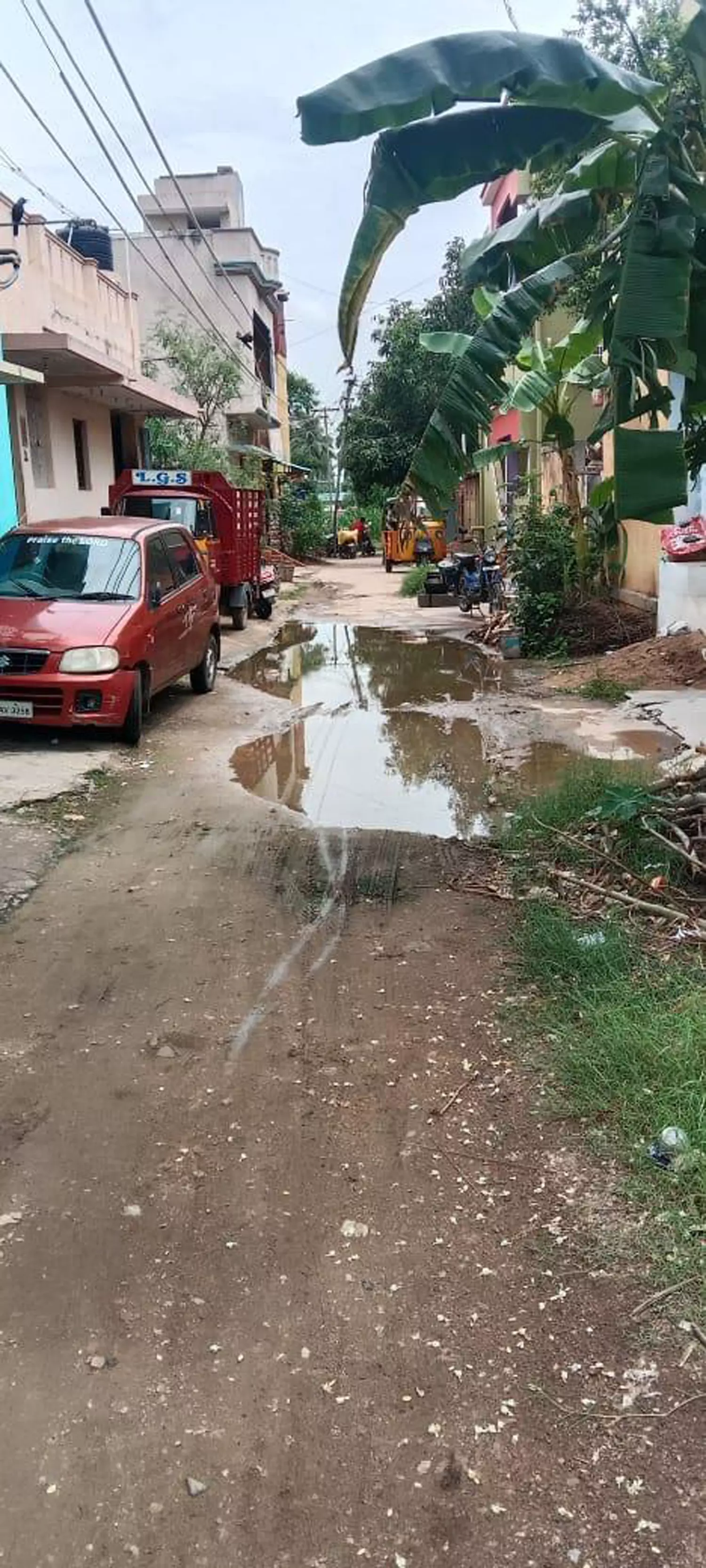 சாலை அமைக்க வேண்டும்