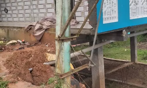 மின்கம்பம் பழுது