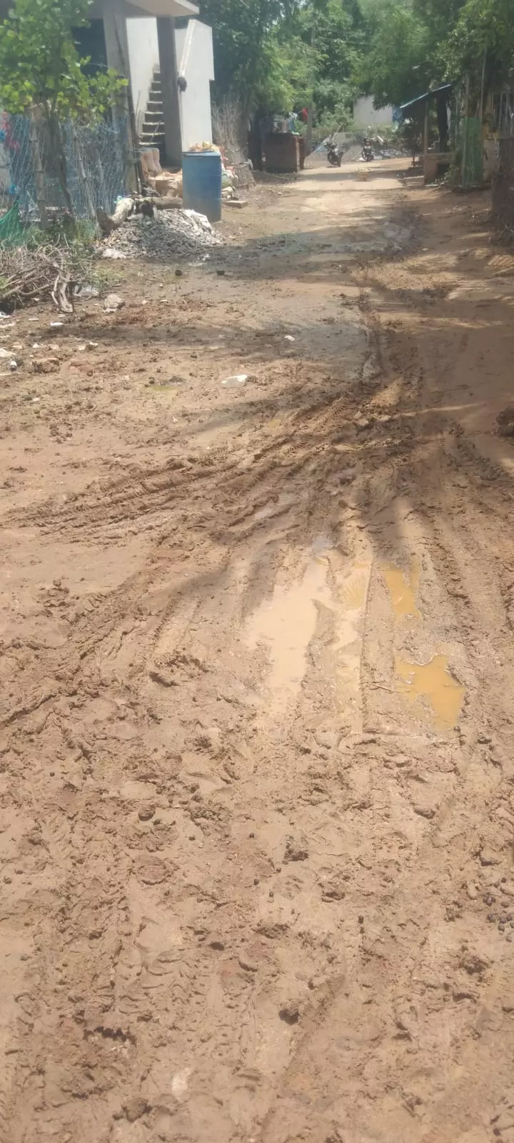 சாலை வசதி வேண்டும்