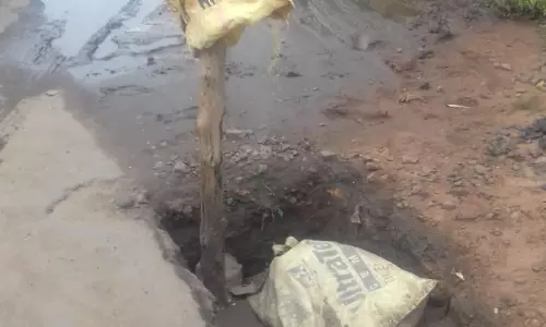 பள்ளம் மூடப்படுமா?