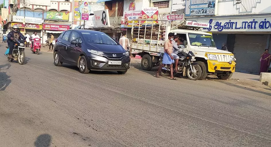 சாலை பணிைய விரைவில் தொடங்க ேவண்டும்