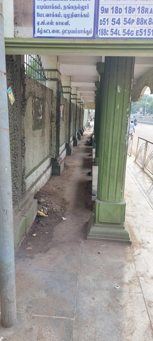 பயணிகள் இருக்கை மோசம் பயணிகள் இருக்கை மோசம்