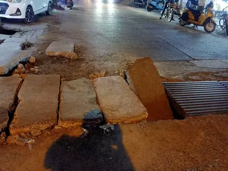 சிமெண்டு சிலாப் சேதம் சிமெண்டு சிலாப் சேதம்