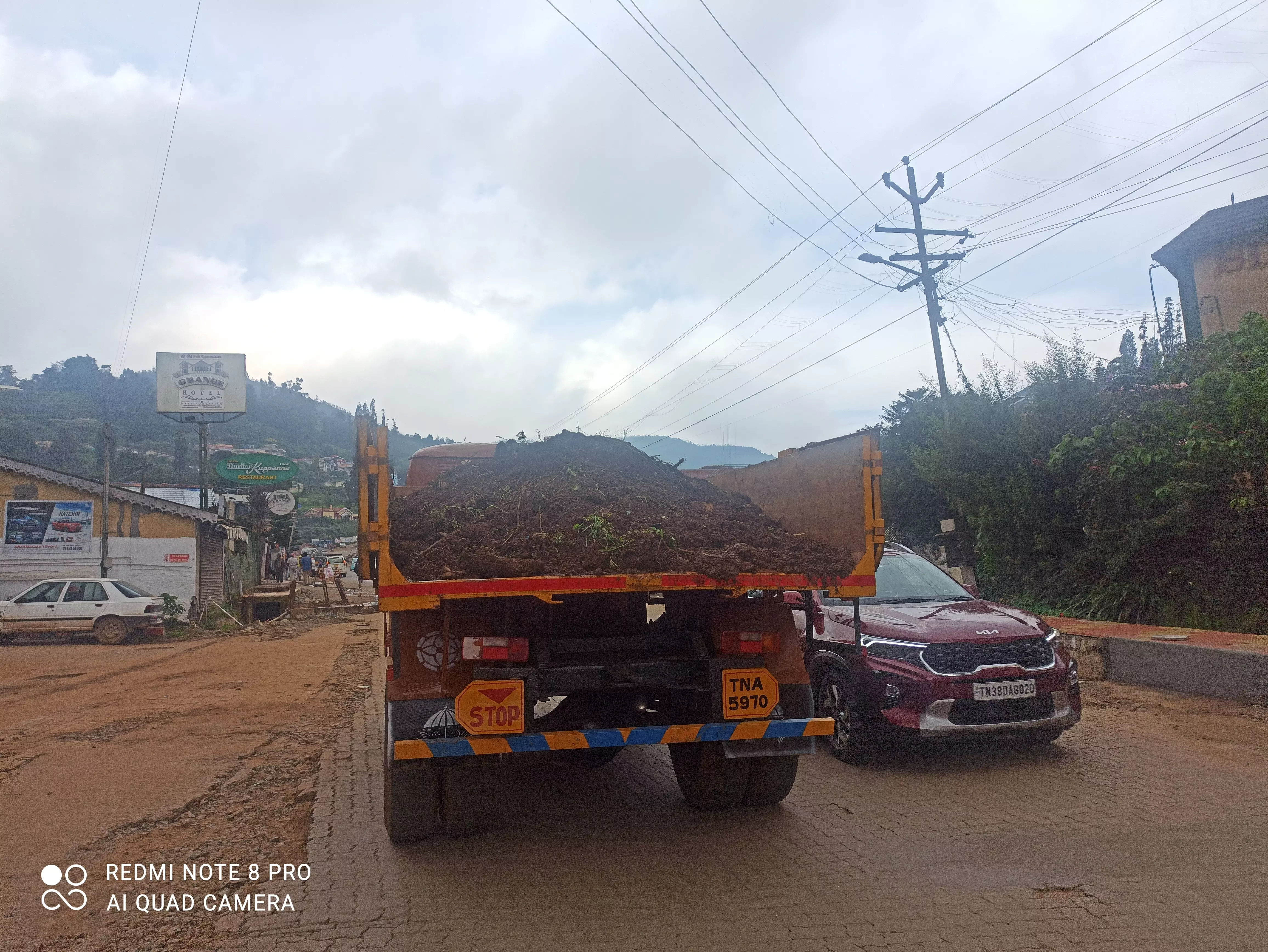 வாகன ஓட்டிகள் அவதி