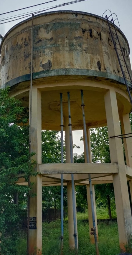 ஆபத்தான மேல்நிலைத்தொட்டி ஆபத்தான மேல்நிலைத்தொட்டி