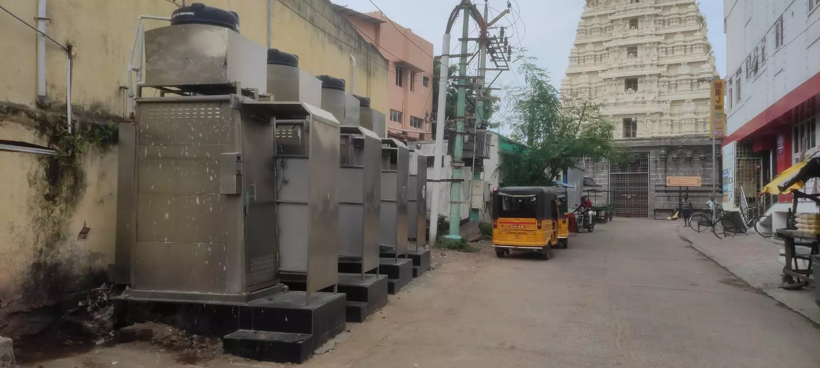 பாழாகும் நவீன கழிப்பறை
