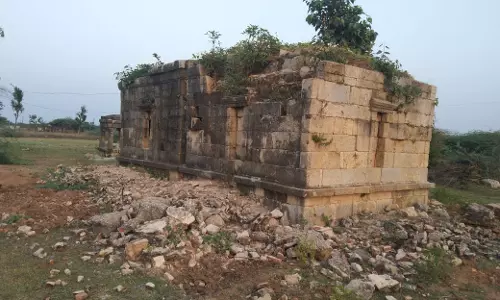 சிதிலமடைந்த சிவன் கோவில்கள்