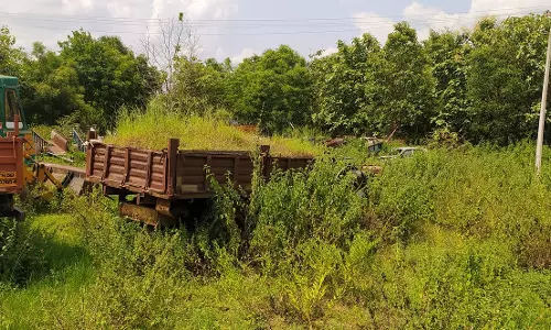 வாகனங்களை உரிய நேரத்தில் ஒப்படைக்க வேண்டும்