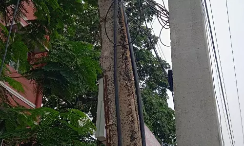 மின்கம்பங்கள் சேதம் மின்கம்பங்கள் சேதம்