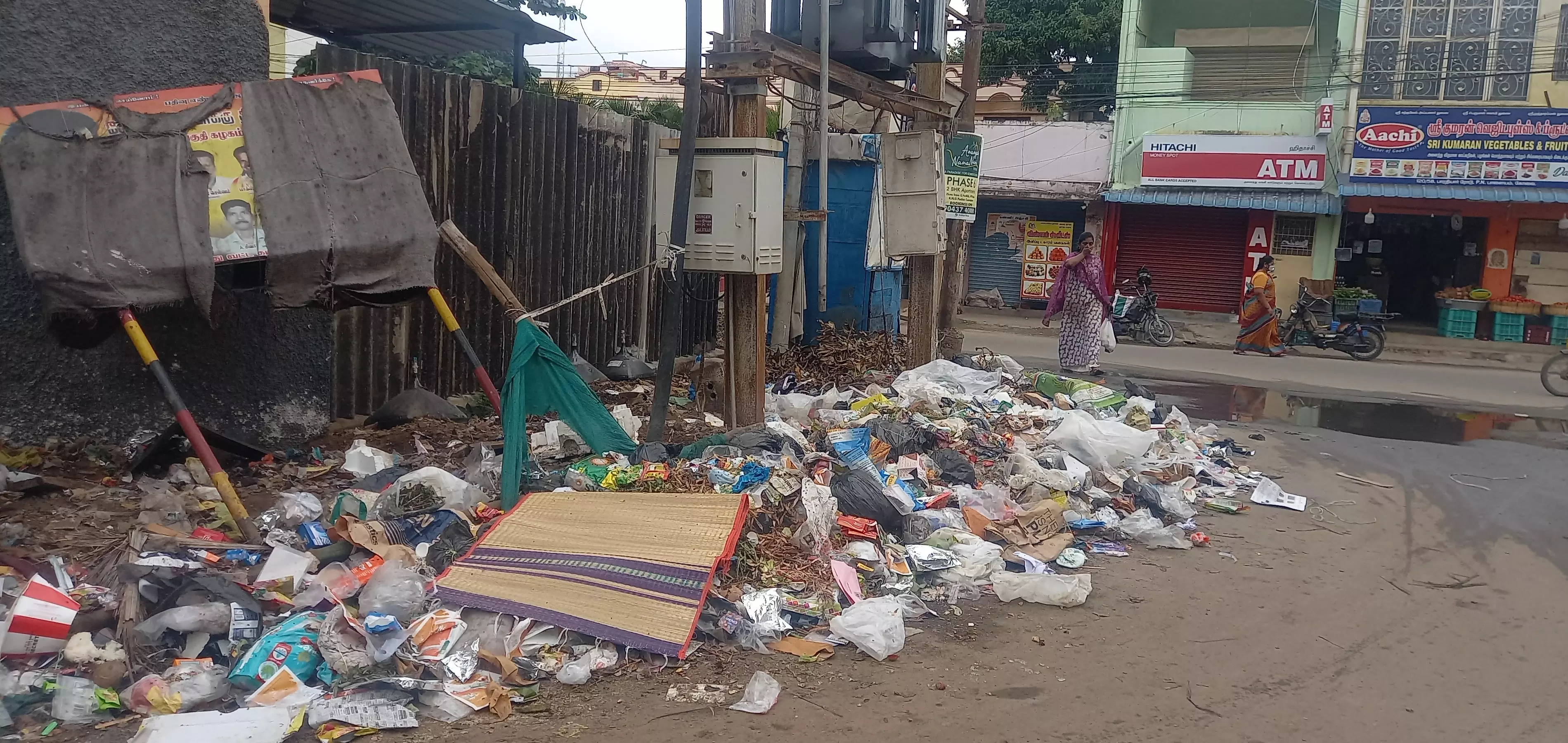 குப்பையால் துர்நாற்றம் குப்பையால் துர்நாற்றம்