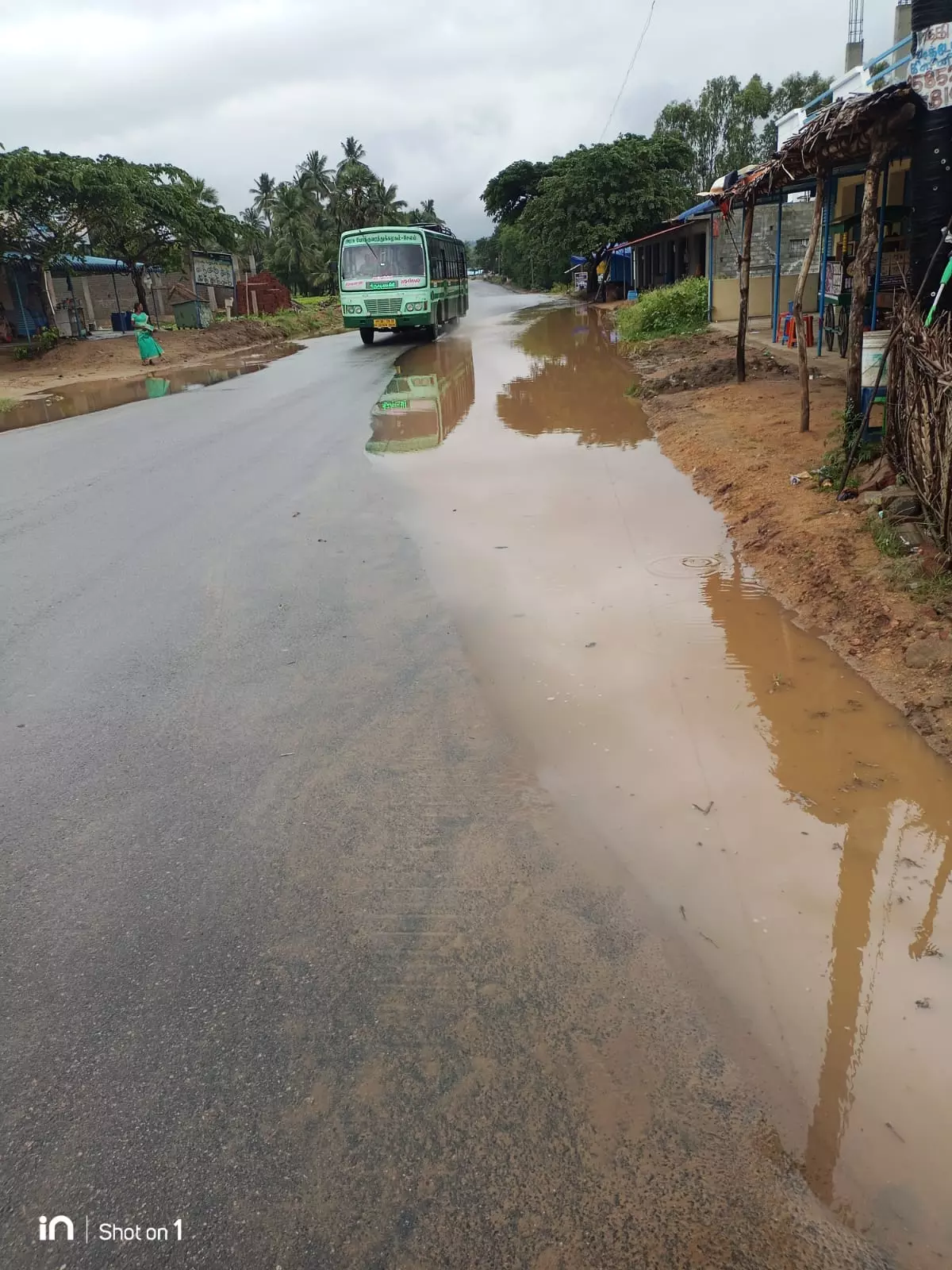 போக்குவரத்துக்கு இடையூறு