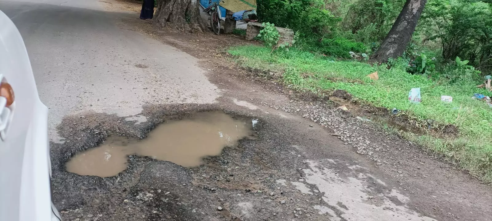 ஆபத்தான பள்ளம்