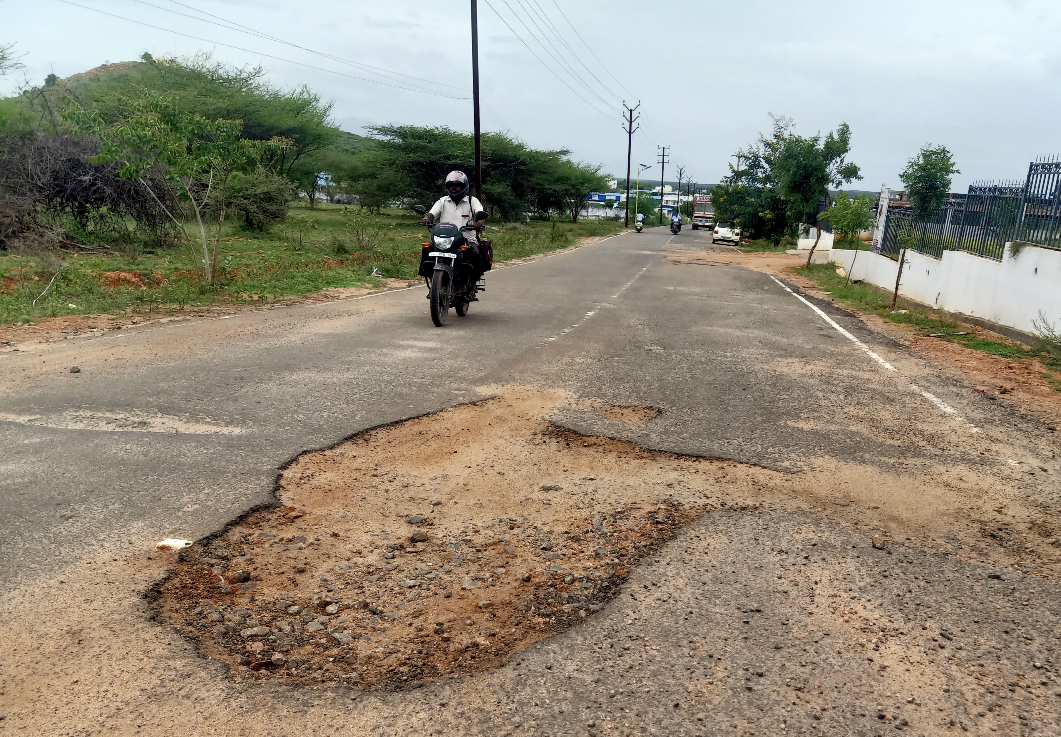 தொடரும் விபத்துகள்