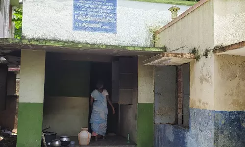 சத்துணவுக்கூடத்துக்கு மின்சார வசதி தேவை