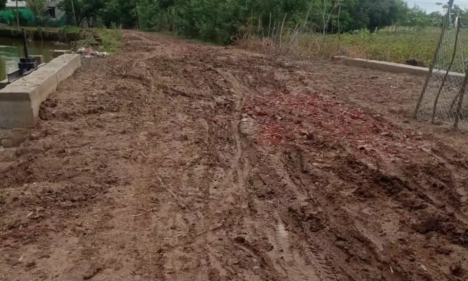 வாகன ஓட்டிகள் அவதி