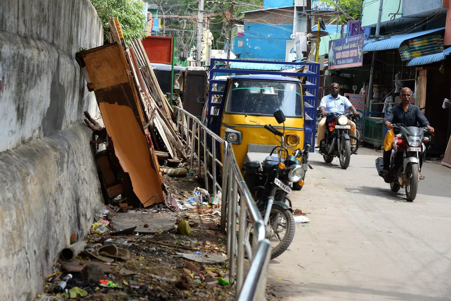 நடைபாதை ஆக்கிரமிப்பு