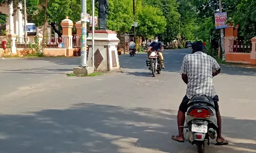 வேகத்தடை வேண்டும்