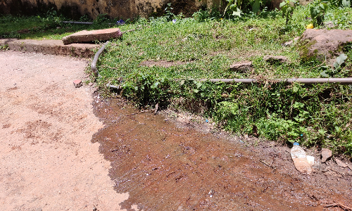 வீணாகும் குடிநீர்