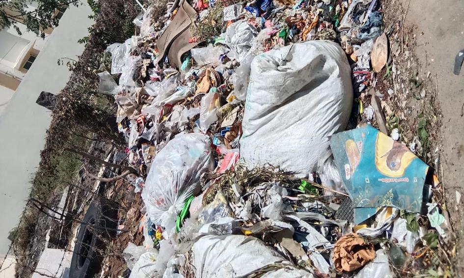 குப்பையால் துர்நாற்றம்