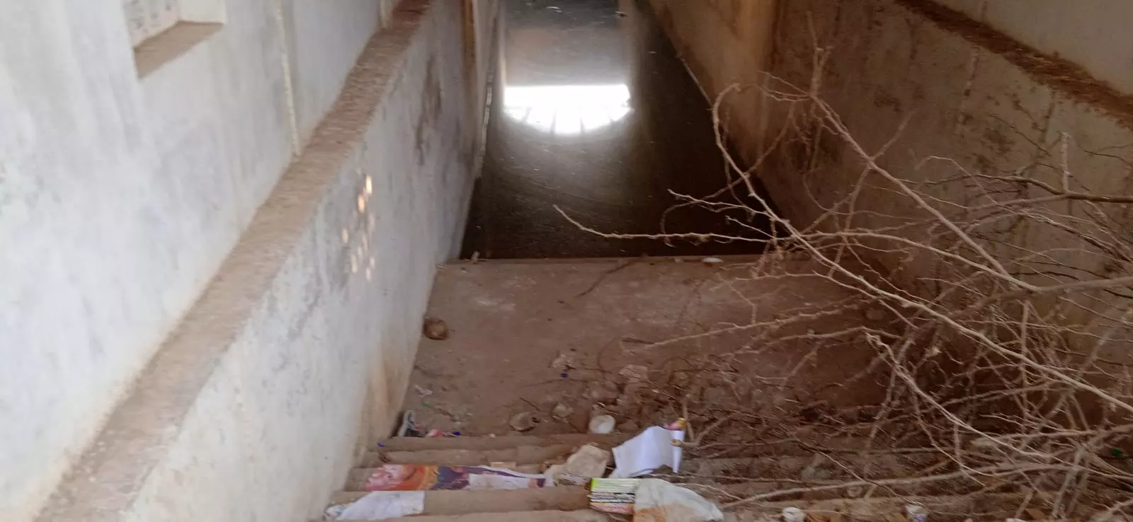 சீரமைக்கப்படாத சுரங்கப்பாதை