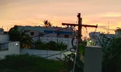 எரியாத தெருவிளக்கு எரியாத தெருவிளக்கு