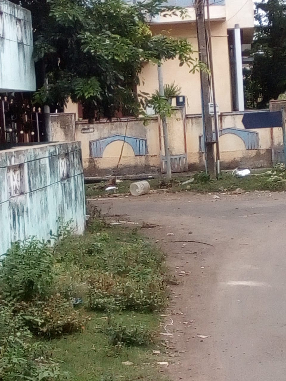 வேகத்தடை வேண்டும்