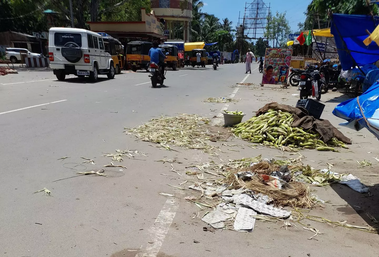 குப்பைகளை அகற்றுவார்களா? குப்பைகளை அகற்றுவார்களா?