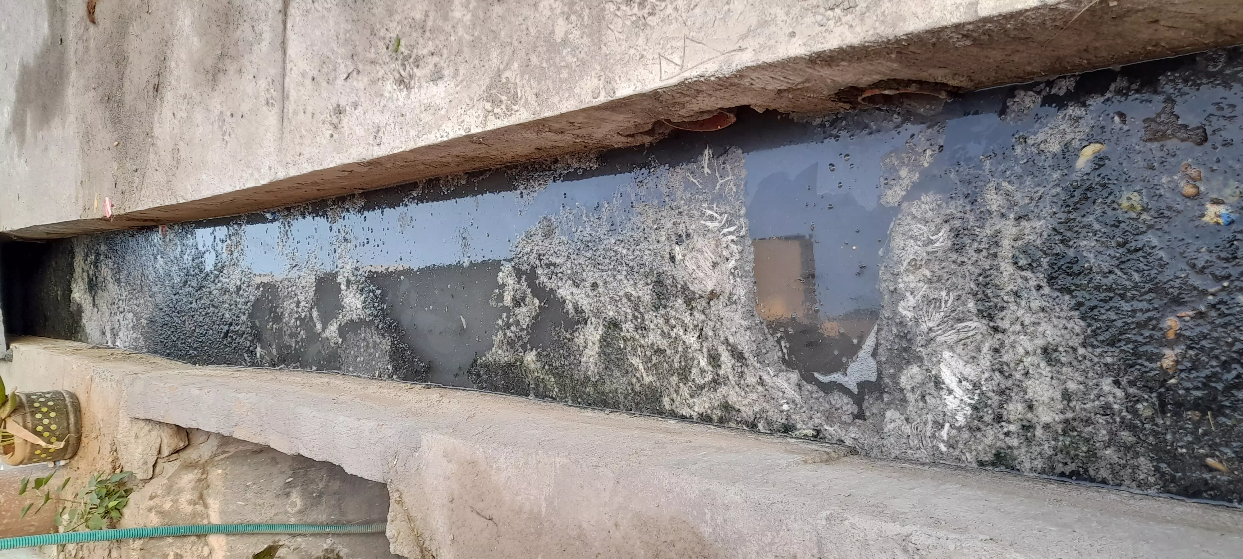 தேங்கி நிற்கும் கழிவுநீர்