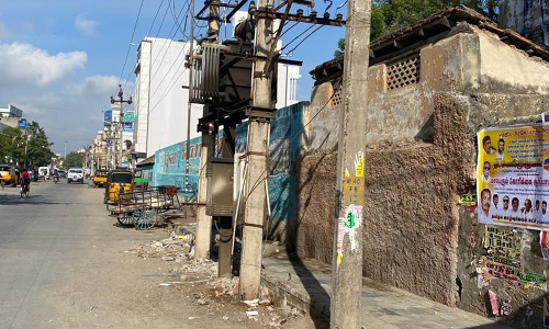 வேலி மீண்டும் அமைக்கப்படுமா? வேலி மீண்டும் அமைக்கப்படுமா?