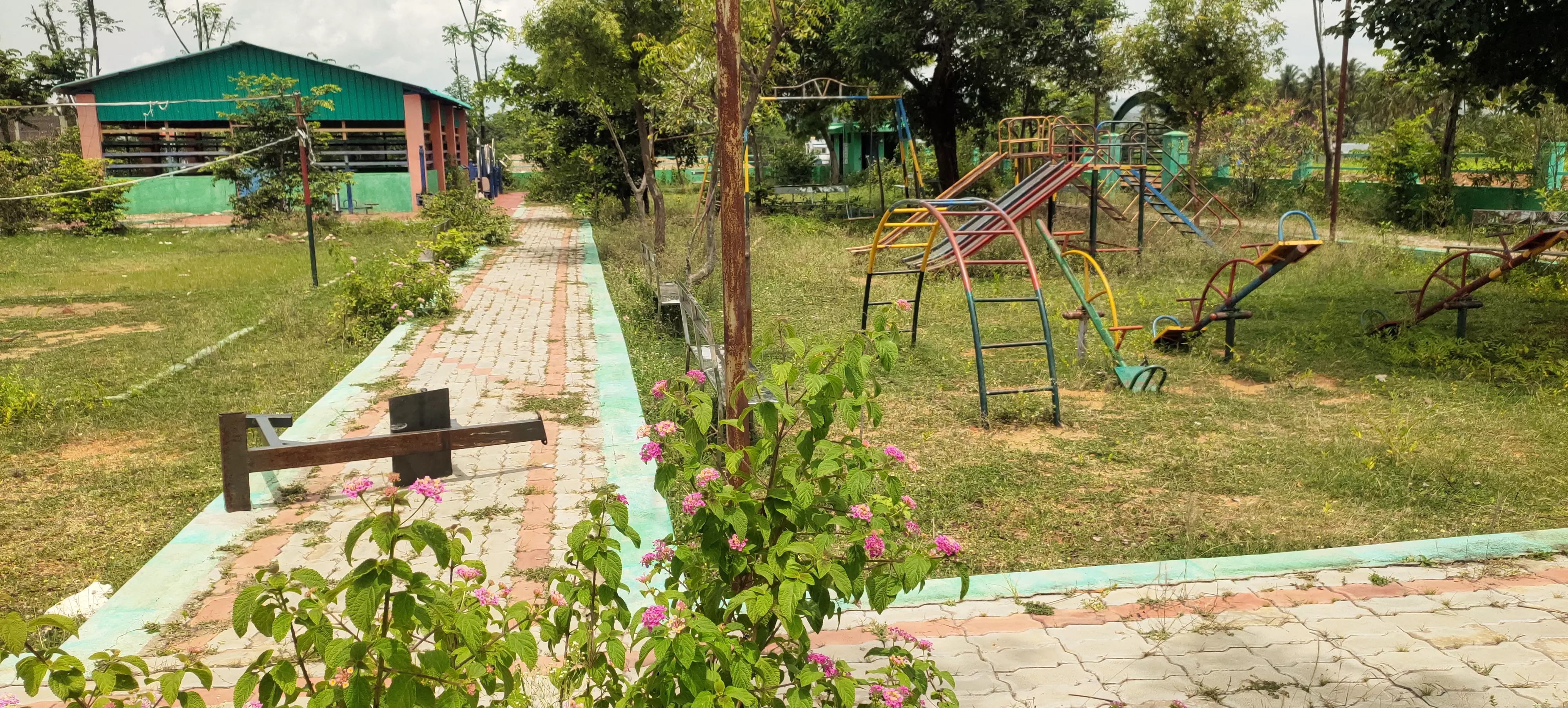 திறக்கப்படாத பூங்கா திறக்கப்படாத பூங்கா