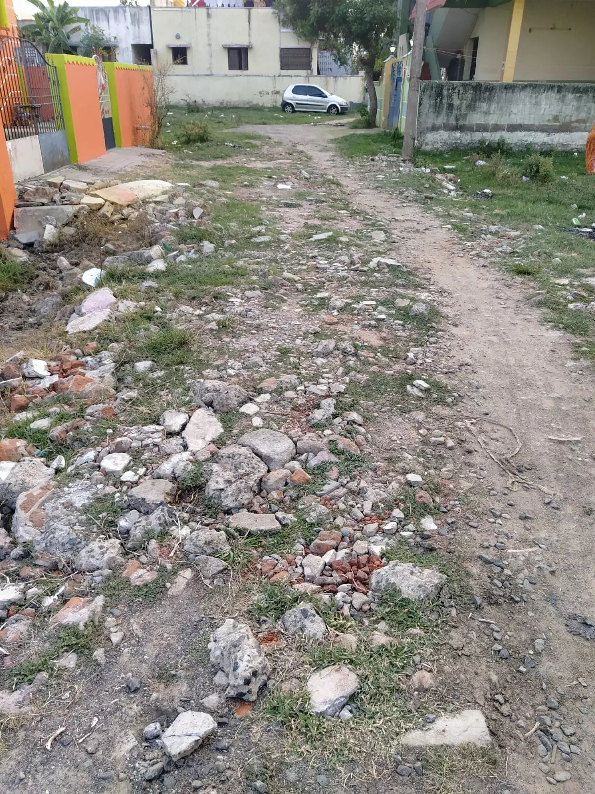 சாலை வசதி வேண்டும் சாலை வசதி வேண்டும்