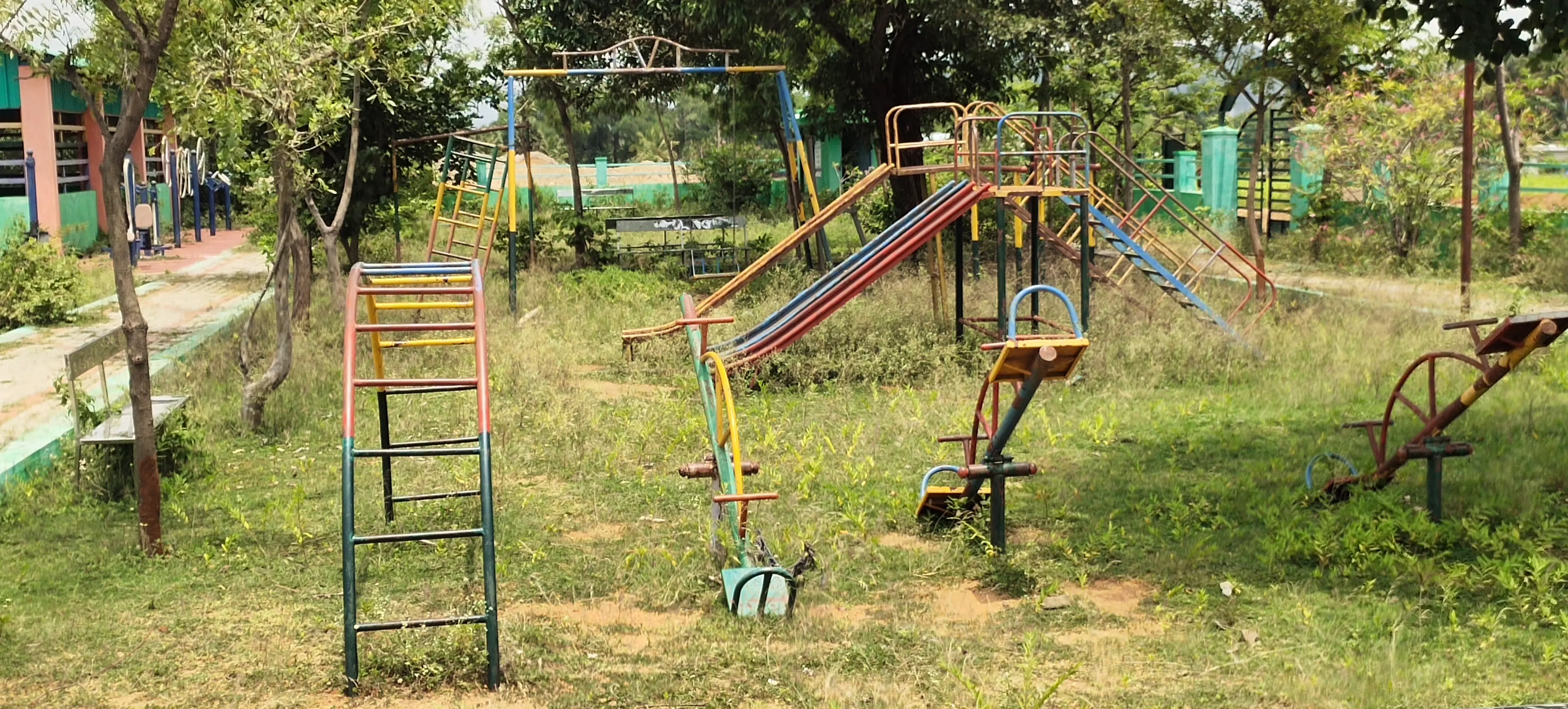 திறக்கப்படாத பூங்கா திறக்கப்படாத பூங்கா