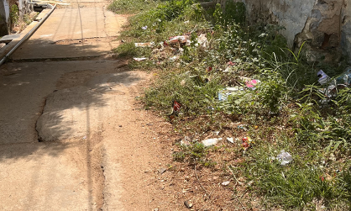 ரோட்டை சீரமைக்க வேண்டும்