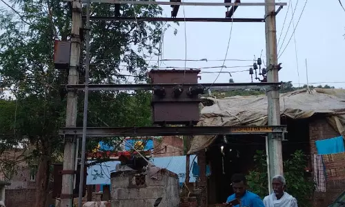 காட்சிப்பொருளான டிரான்ஸ்பார்மர் காட்சிப்பொருளான டிரான்ஸ்பார்மர்