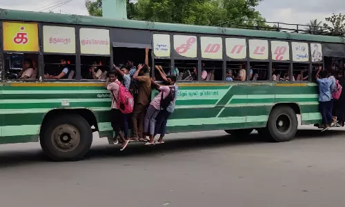 கூடுதல் பஸ் இயக்க வேண்டும்