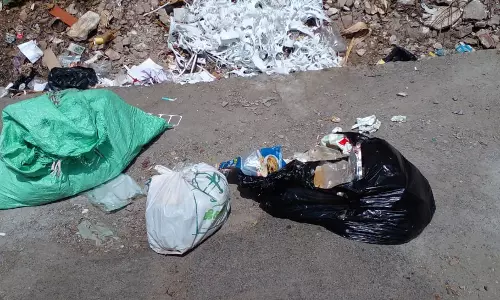 குவிந்துள்ள குப்பைகள்