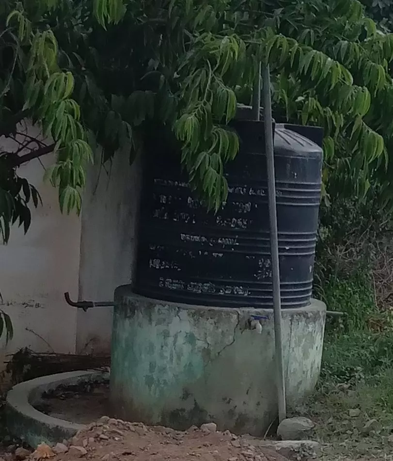 பழுதான சிறு மின்விசை தொட்டி