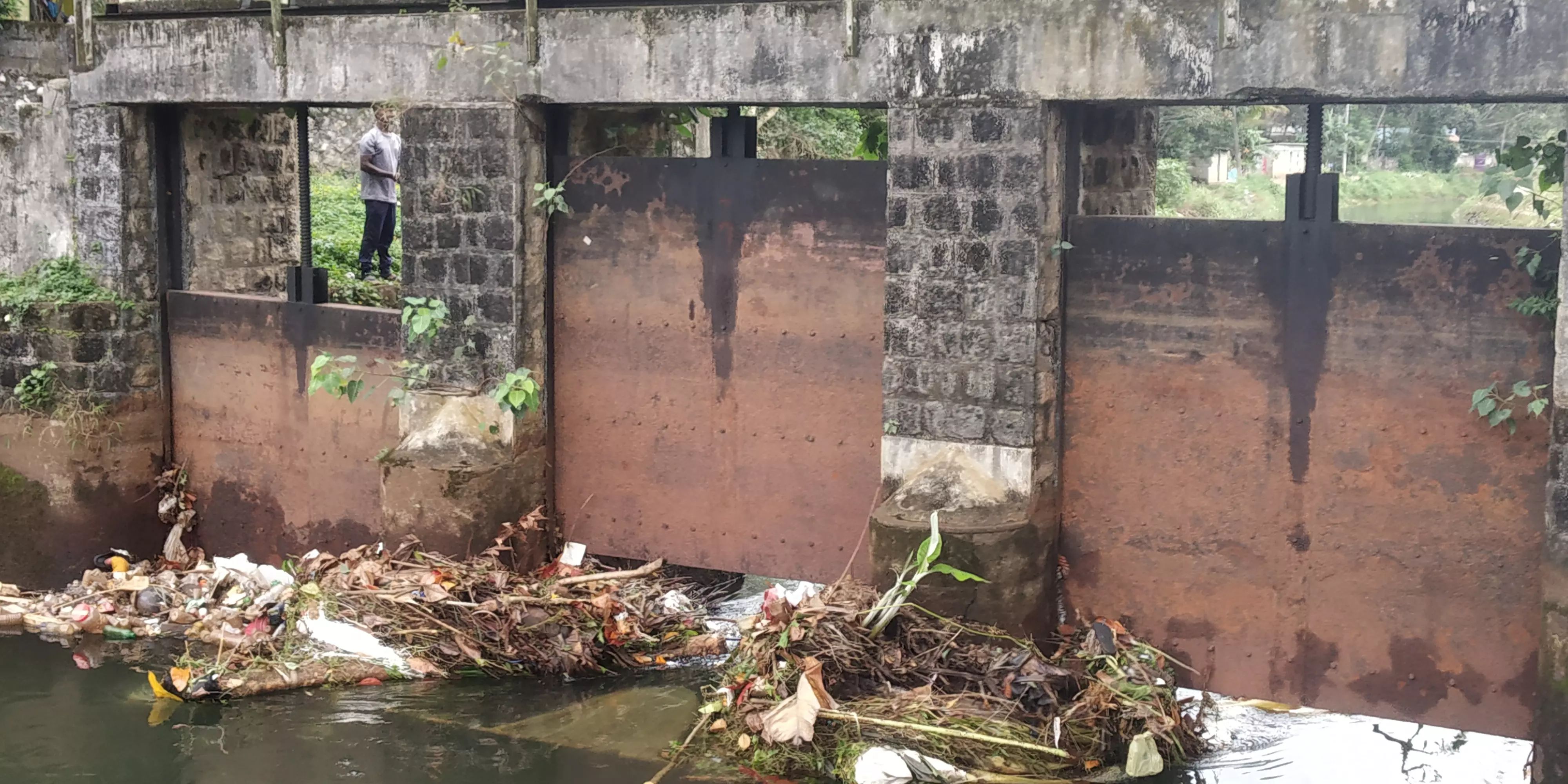 சுகாதார சீர்கேடு