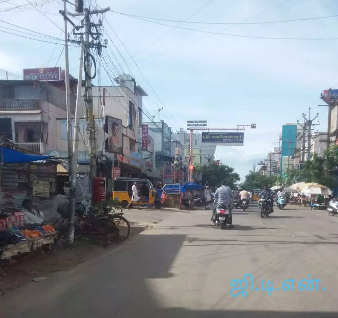 ஊர்பெயர் பலகை வைக்க கோரிக்கை ஊர்பெயர் பலகை வைக்க கோரிக்கை
