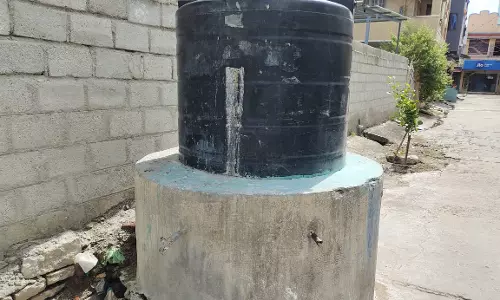 யாருக்கும் பயன் தராத குடிநீர் தொட்டி