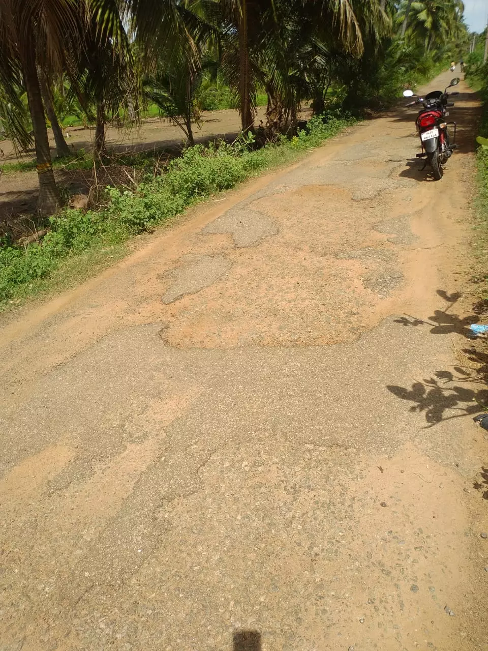 சாலை சீரமைக்கப்படுமா? சாலை சீரமைக்கப்படுமா?