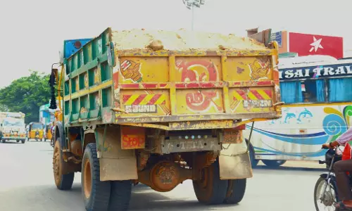 போக்குவரத்திற்கு இடையூறு